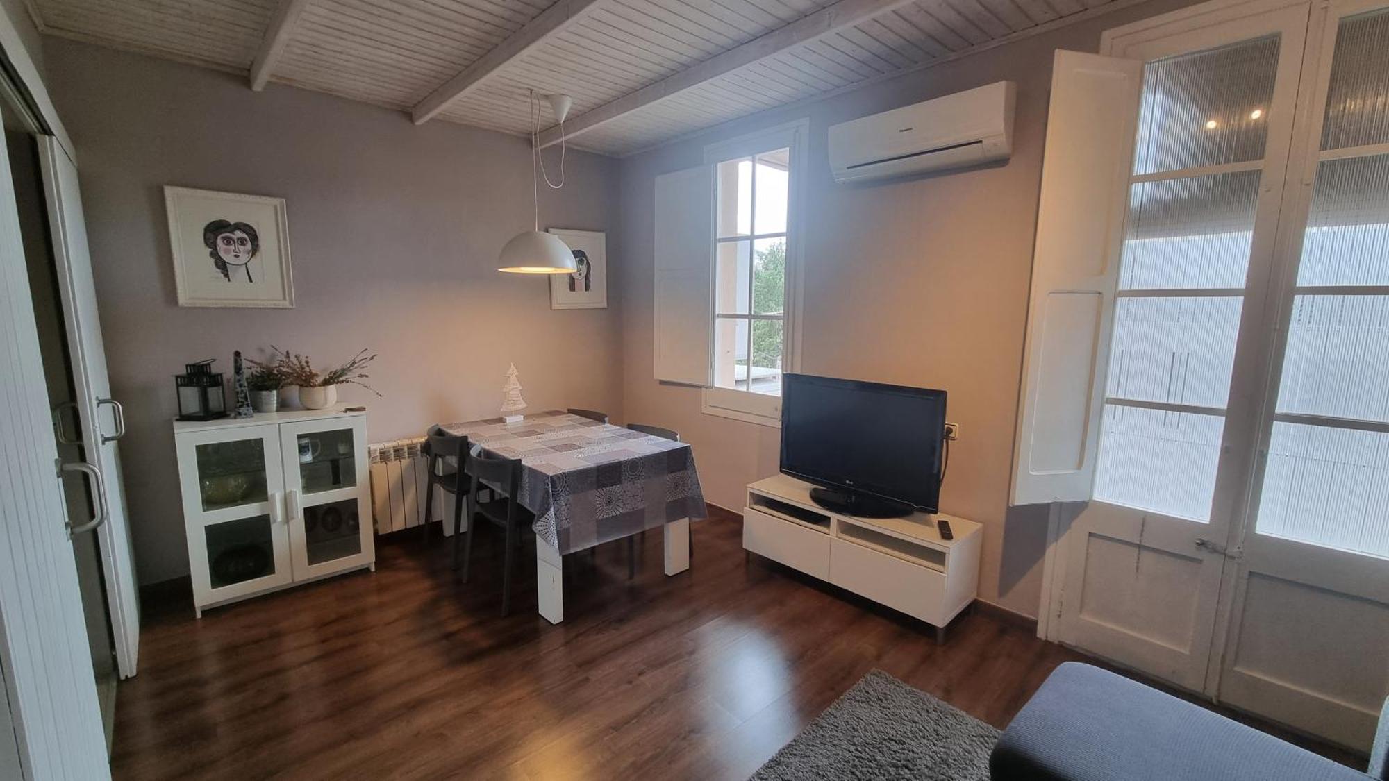 Apartment Sant Francesc Olot Bagian luar foto